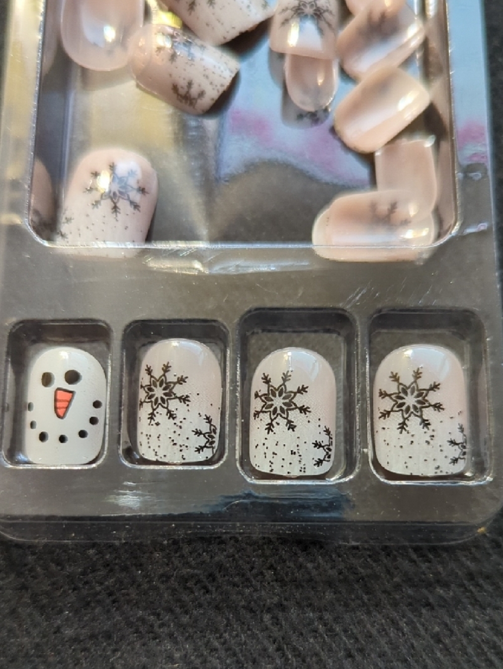 Press-On Nails - Winter Black And White Snowman And Snowflake Set - Picture 2 of 7